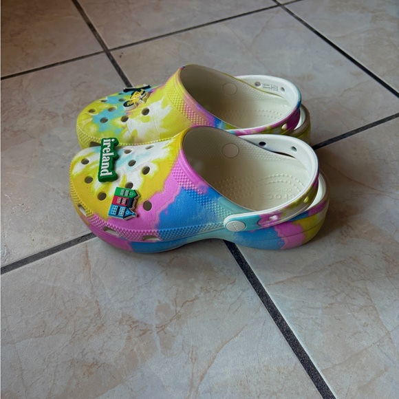 Crocs Platform Clogs - Picture 4 of 5